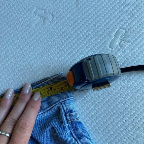 Levi’s Women’s 94 Baggy Straight Leg Jeans Size 30 Medium Wash High Rise - Picture 5 of 8